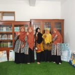Bersama Founder KYM, Pegiat Literasi MAN 1 Kulon Progo Jadi Juri Festival Literasi di MA Taruna Al Qur’an
